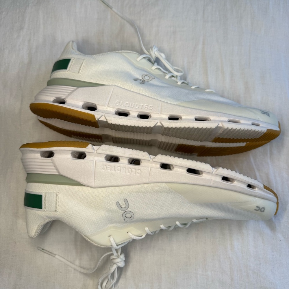 ON Cloud Running The Cloudnova Form Sneaker 26.98… - image 3